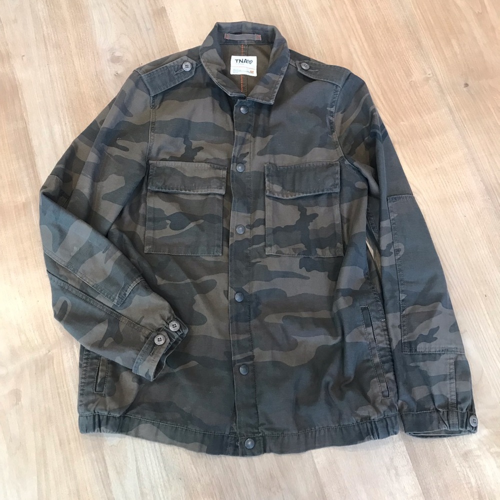 TNA Camo jacket size medium.